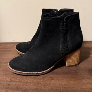 Blondo Waterproof Black Suede Ankle Boot Sz- 8M